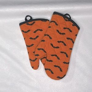 Bat Oven Mits